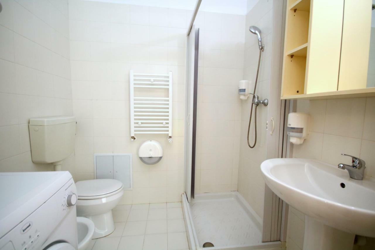 Comfort Apartments Timişoara Buitenkant foto